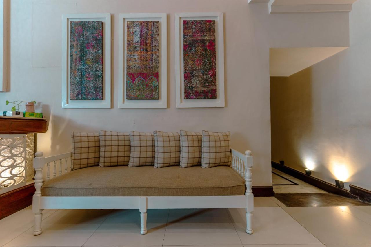 Shelton House Peshawar Hotel Ngoại thất bức ảnh